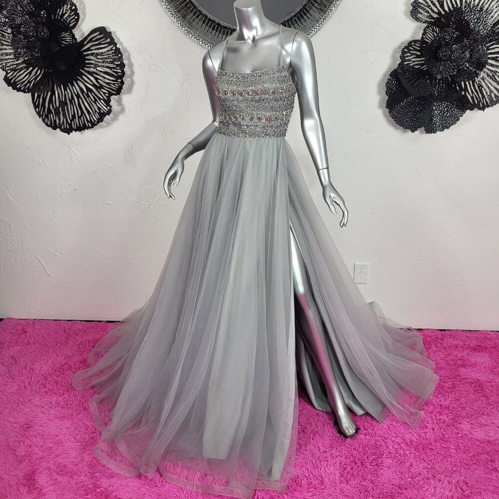 NWT~$495~LA FEMME~SZ 4~SILVER GRAY RHINESTONE BEADED BALL GOWN MAXI PROM DRESS